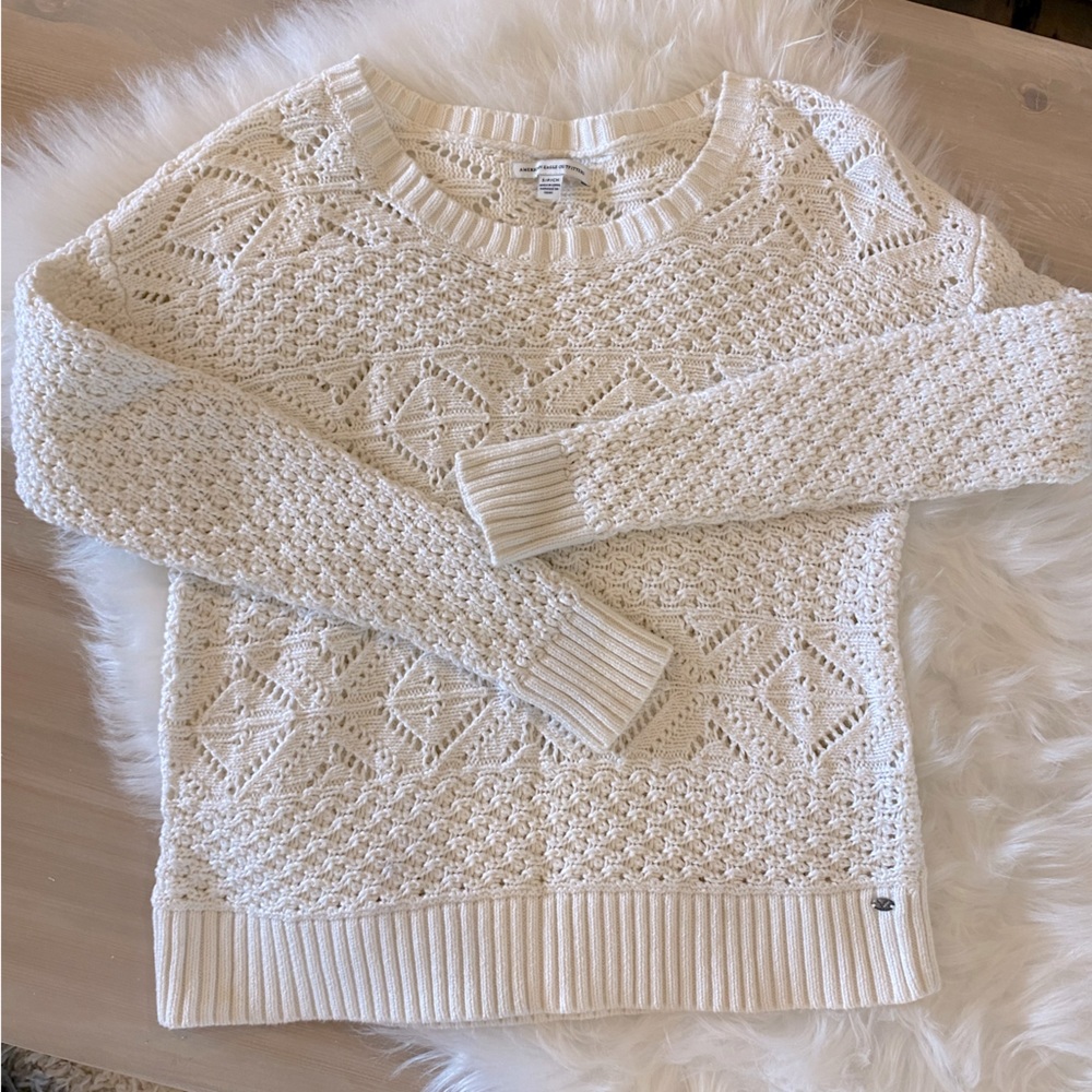 American Eagle sweater